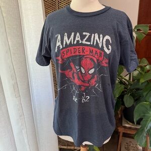 Spider-Man Graphic‎ T-Shirt Marvel disney disneyland